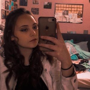 Meet your Posher, Victoria